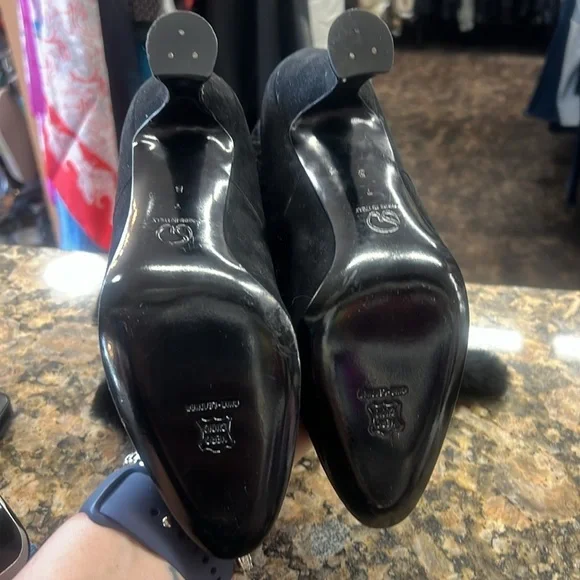 Vintage St. John Black Suede Lace-Up Booties | Faux Fur Trim | Made in Italy | - Picture 6 of 6